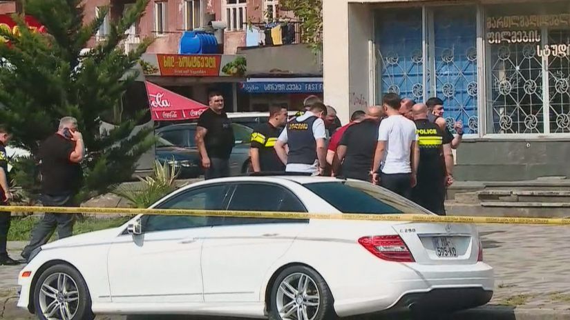 Gürcüstanda banka hücum edən şəxs saxlanıldı: Girovlar sərbəst buraxıldı - YENİLƏNİB/VİDEO 