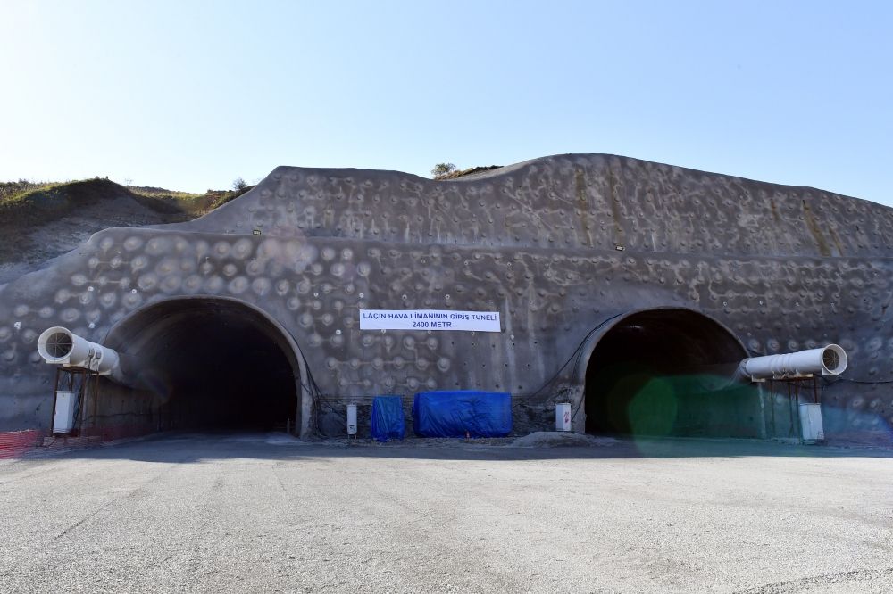 Prezident Kəlbəcər-Laçın yolunda yeni inşa edilən tunellə tanış oldu - FOTOLAR 