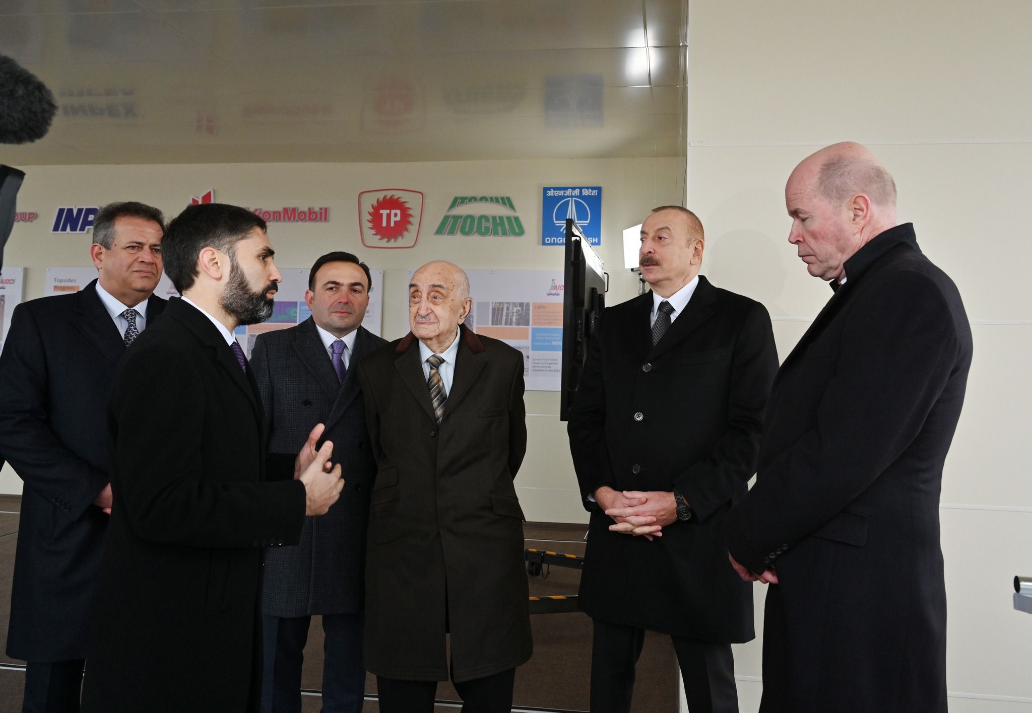 İlham Əliyev “Azəri-Mərkəzi-Şərqi” platformasının dayaq blokunun dənizə yola salınması mərasimində - Yenilənib-FOTO İlham Əliyev “Azəri-Mərkəzi-Şərqi” platformasının dayaq blokunun dənizə yola salınması mərasimində - Yenilənib-FOTO