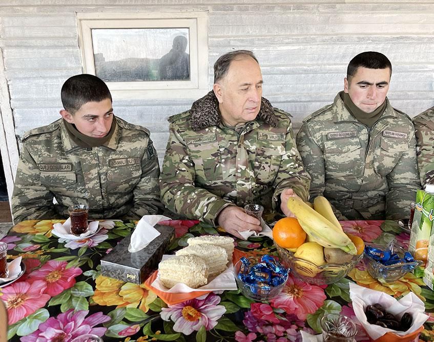 Kərim Vəliyev Şuşada hərbçilərlə görüşdü, tapşırıqlar verdi -  FOTO