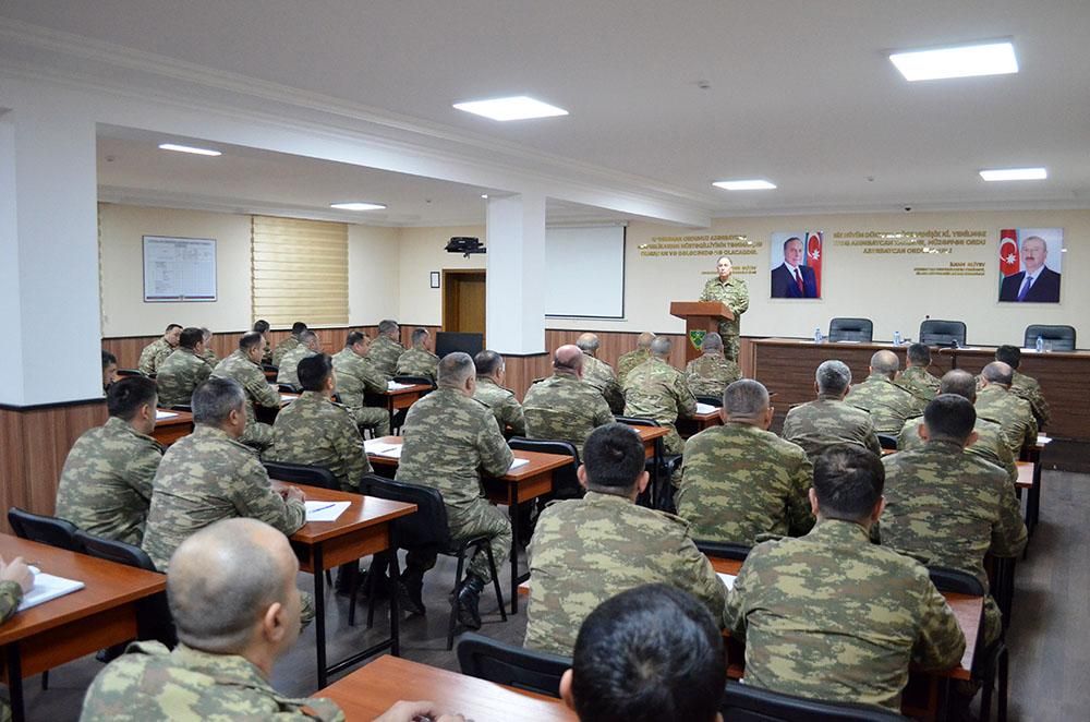 Kərim Vəliyev Şuşada hərbçilərlə görüşdü, tapşırıqlar verdi -  FOTO