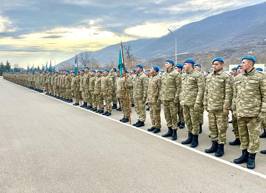 Kərim Vəliyev Şuşada hərbçilərlə görüşdü, tapşırıqlar verdi -  FOTO