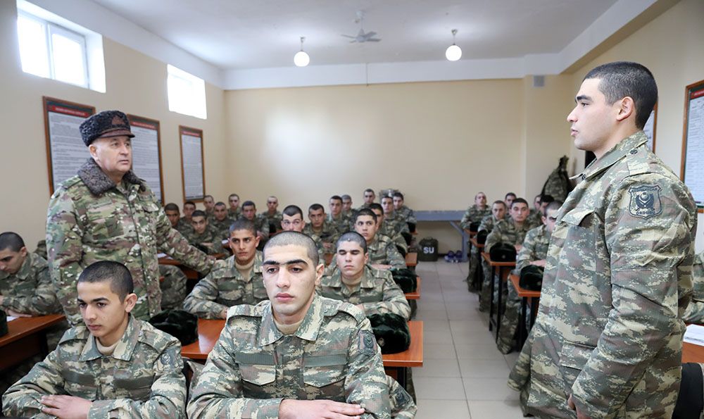 Generallar Ermənistanla sərhədə getdilər -  FOTO