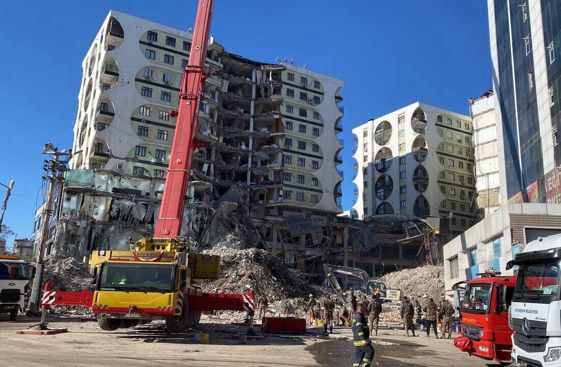İki podratçı öz tikdikləri binada dağıntılar altında öldü İki podratçı öz tikdikləri binada dağıntılar altında öldü