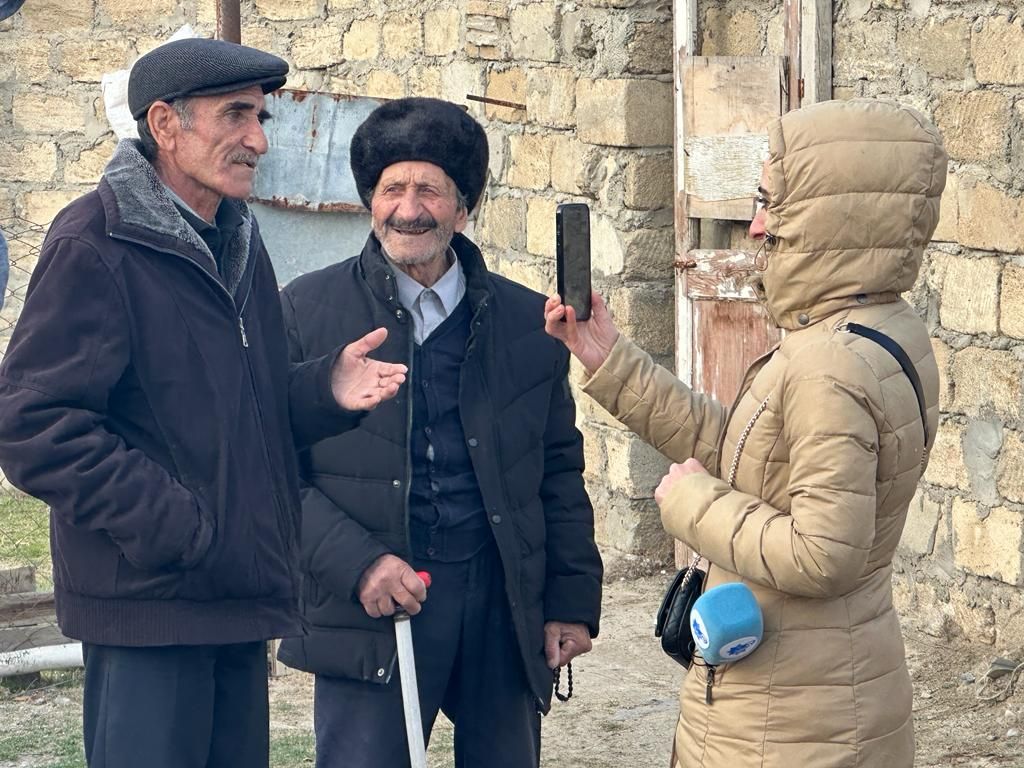 Türk iş adamı Sərvər Bəşirliyə ikimərtəbəli ev tikəcək - FOTOLAR