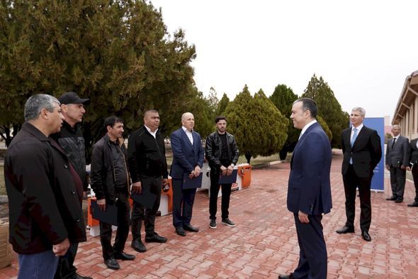 Şəhid ailəsi və müharibə ilə əlaqədar əlilliyi olan şəxslərə mənzillər təqdim edildi -  FOTOLAR