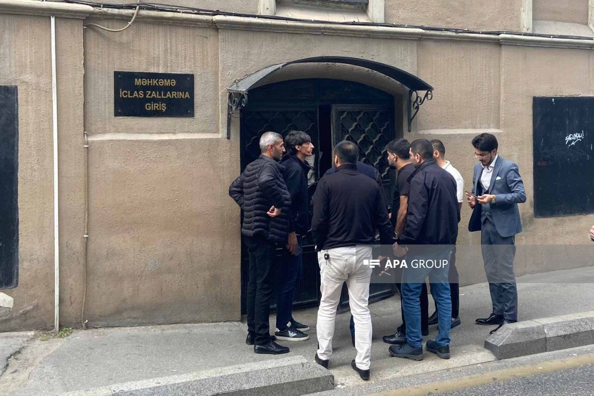 Meyxanaçılar Rəşad Dağlının məhkəməsində - FOTO