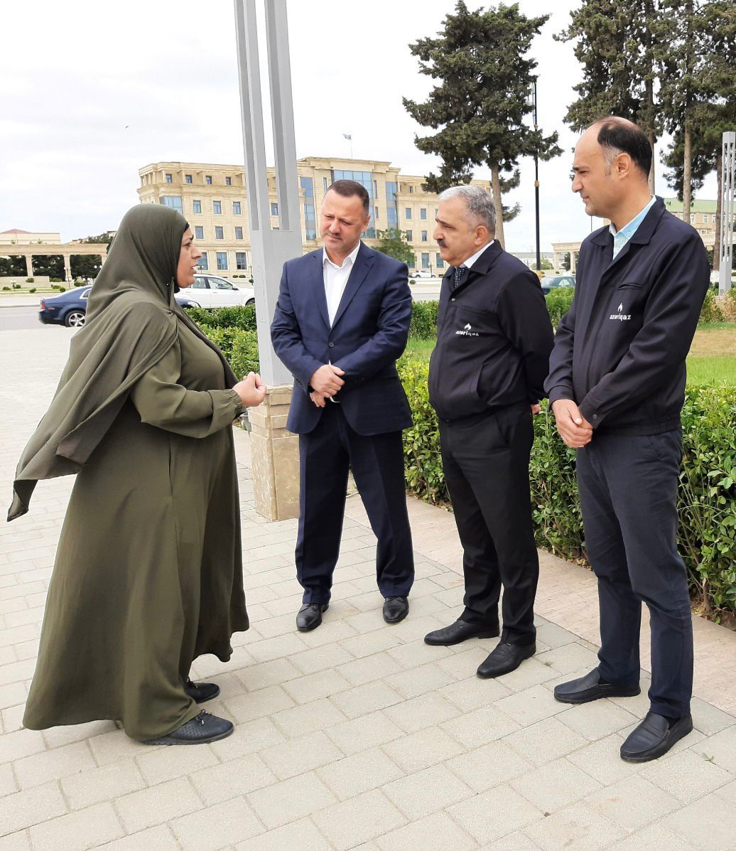 "Açıq mikrofon" aksiyasında Neftçala sakinlərinin müraciətləri dinlənildi -  FOTO