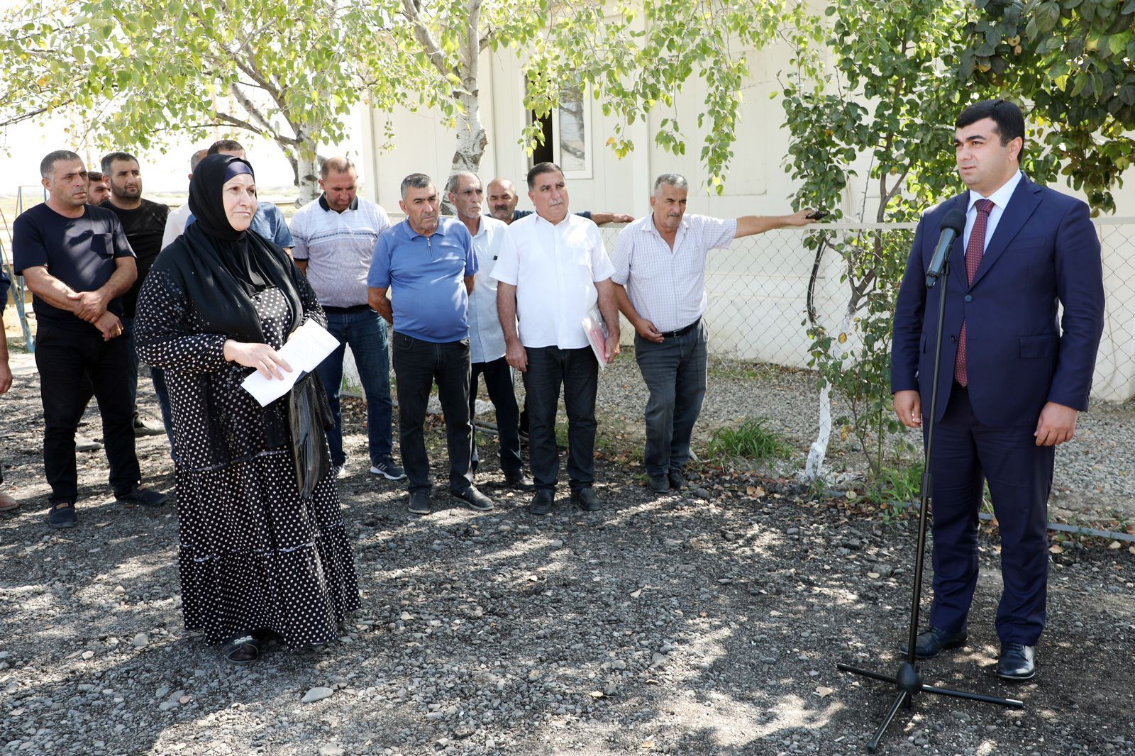 "Açıq mikrofon"da Salyanın sahibkarları dinlənildi -  FOTO