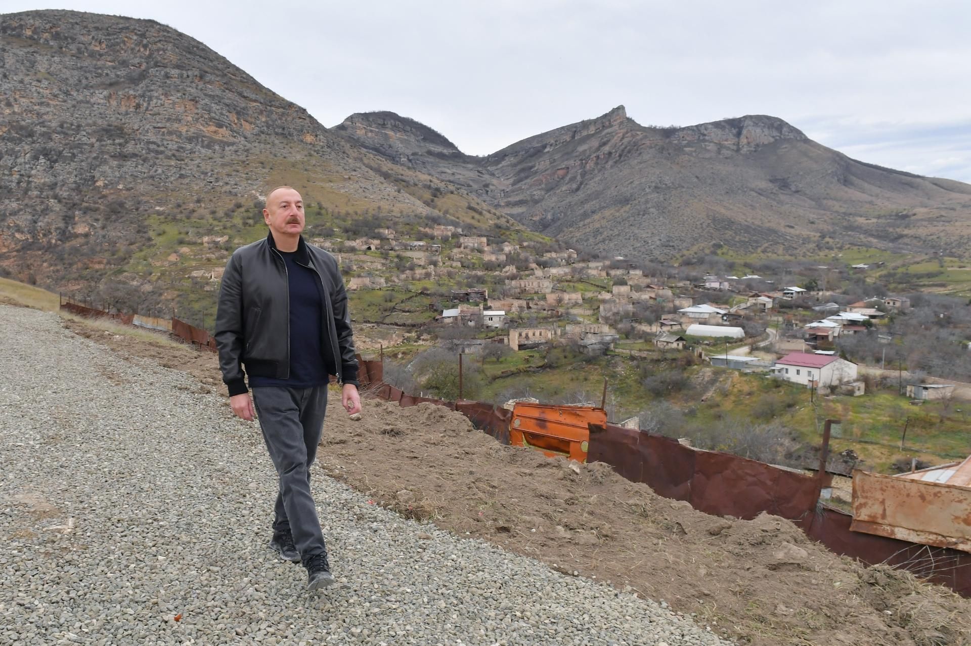 İlham Əliyev Xocalı rayonunun Naxçıvanlı kəndində -  FOTOLAR
