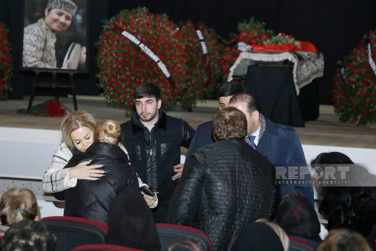 Aygün Bəylərlə vida mərasimi başa çatdı -  Yenilənib-FOTO