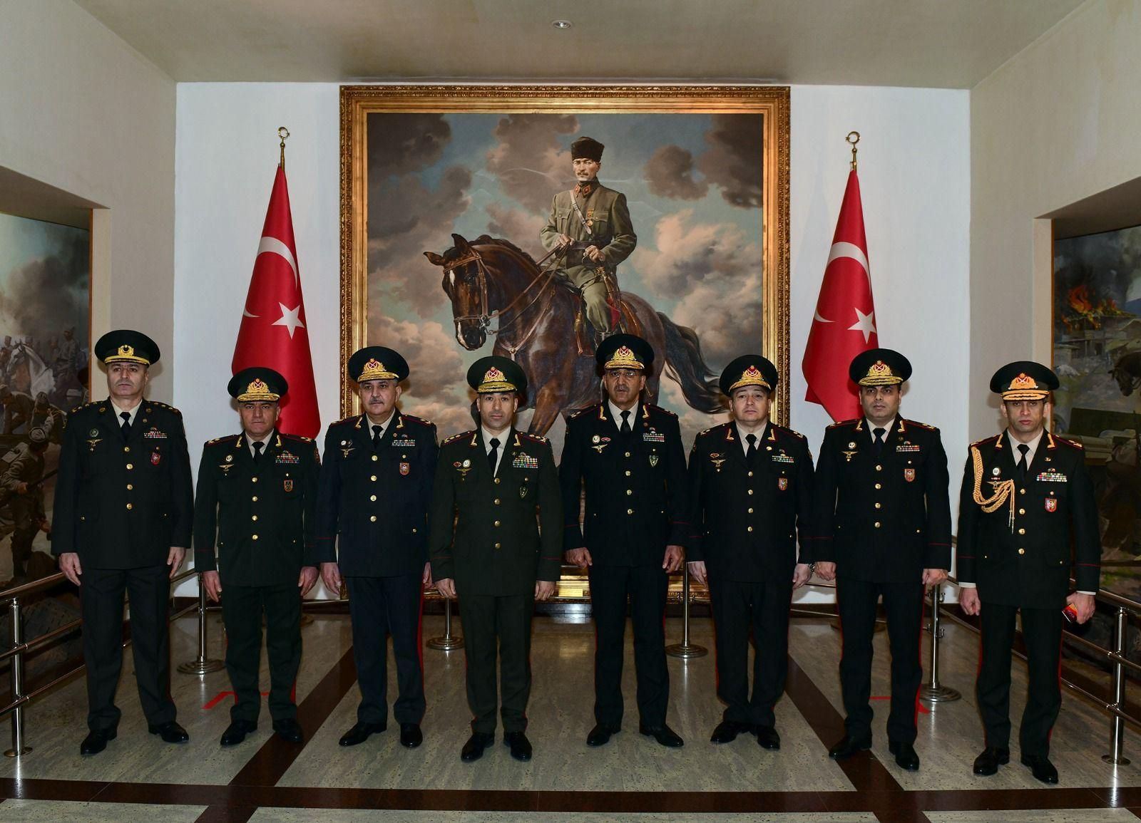  Azərbaycan generalları Anıtqəbri ziyarət edib - FOTO 