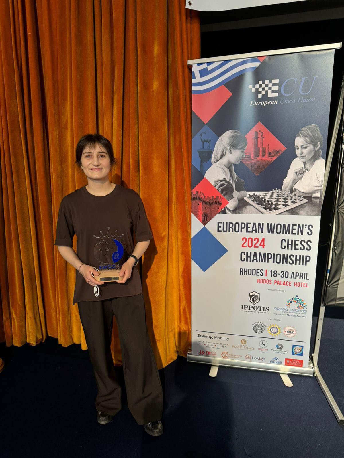 Ülviyyənin kuboku təqdim edildi - FOTO