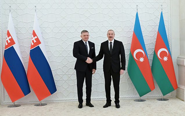 Prezident Slovakiyanın Baş naziri ilə görüşdü -  FOTO