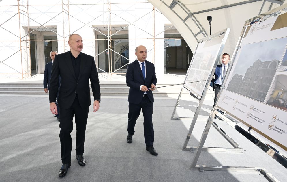 Prezident Qarabağ Universitetində görülən işlərlə tanış oldu -  Yenilənib-FOTO