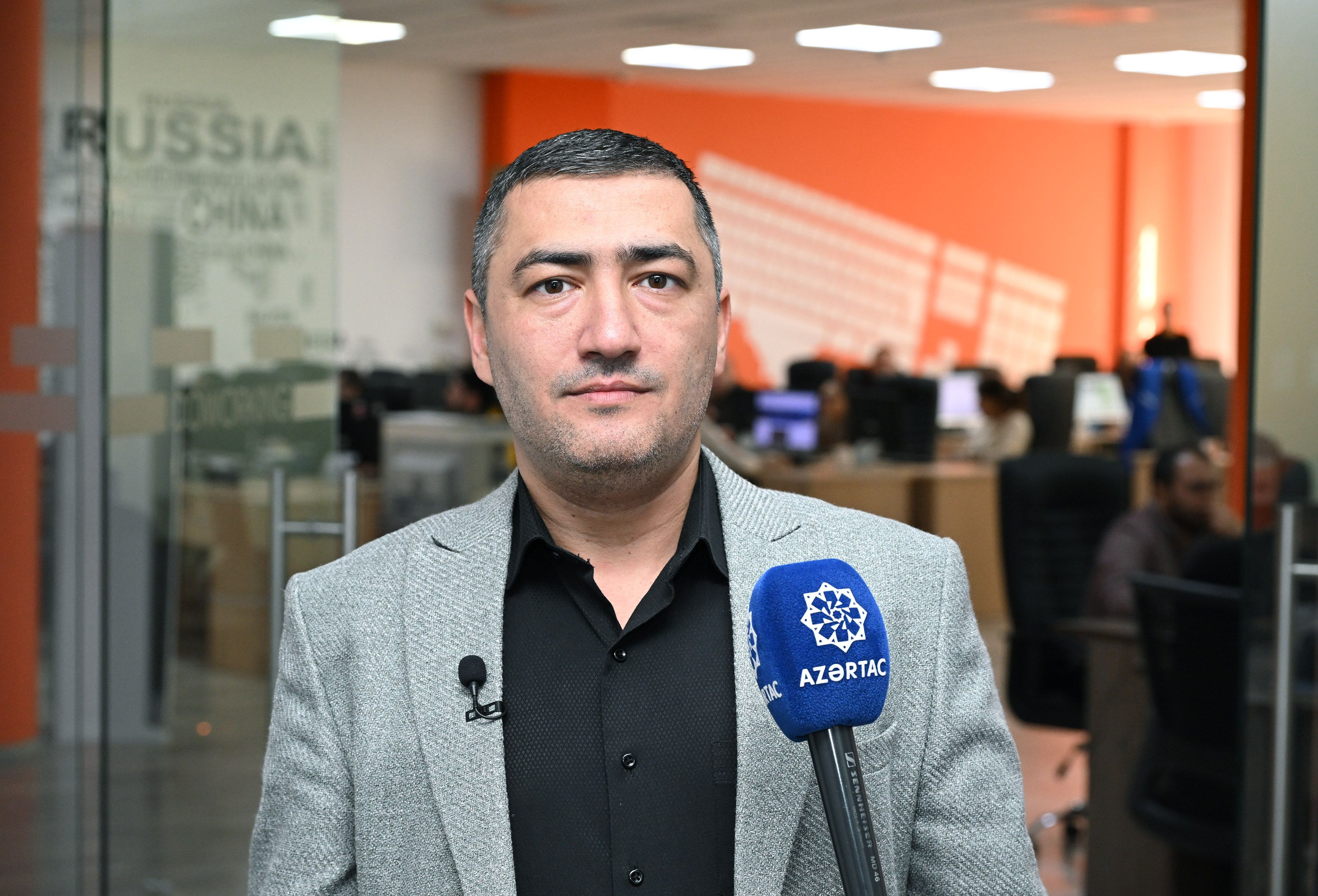 “Report”un 10 yaşı tamam olur - FOTO “Report”un 10 yaşı tamam olur - FOTO