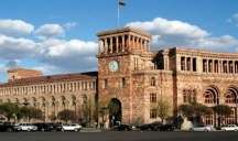 İran savaşı Ermənistanı silkələməyə başladı 