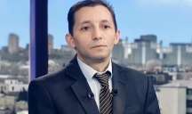 Tanınmış jurnalist SSRİ bayraqları ilə yürüş etdiyi üçün cəzalandırıldı 