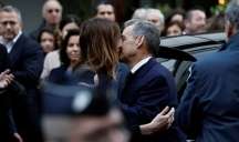 Həbsdən buraxılan Sarkozi evində belə qarşılandı 