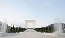 İlham Əliyev Xankəndidə Zəfər parkının açılışında iştirak edib 