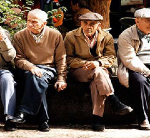 50 yaşdan yuxarı insanlar səhər yeməyində  nə yeməlidir?