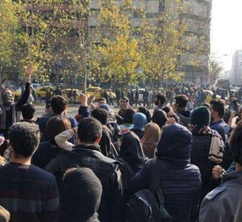 Xameneinin ölüm xəbəri yayıldı: iranlılar belə sevinir - VİDEO 