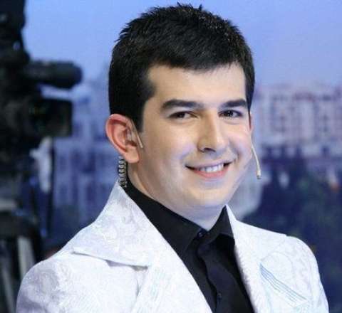 Aidiyyəti qurumlar, niyə bu tərbiyəsizliyin qarşısını almırsınız? 