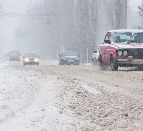 Şamaxıda yolda köməksiz qalan 5 nəfər xilas edildi 