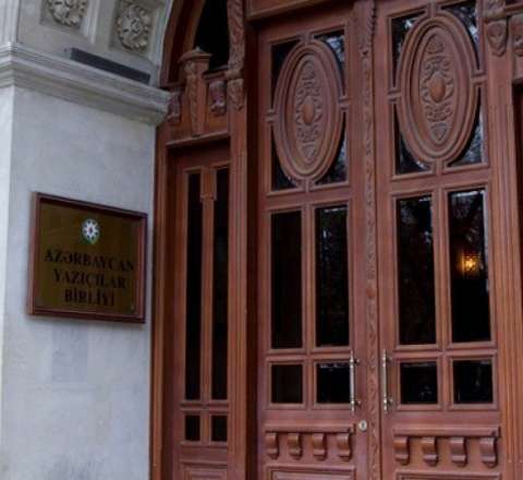 Yazıçılar Birliyinin növbəti qurultayının tarixi açıqlandı  