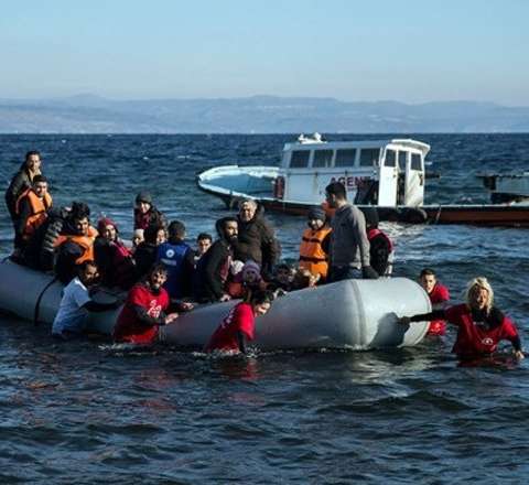Britaniyada qanunsuz miqrantlarla bağlı - REKORD DÖVR 