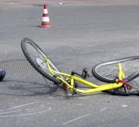 Traktorla 13 yaşlı velosipedçini vurub öldürdü 
