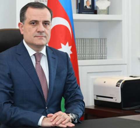 Bayramov Britaniyanın dövlət katibi ilə İsrail-İran qarşıdurması ətrafında müzakirələr apardı 
