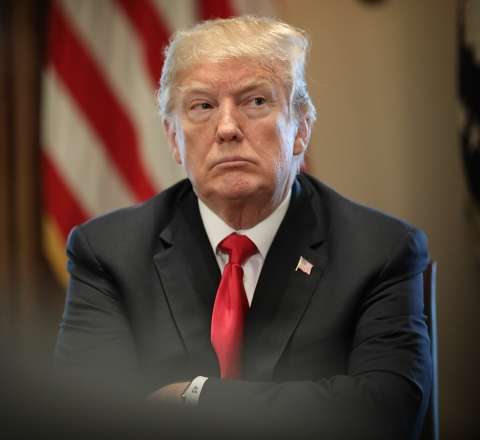 Trampın tərəfdarları parçalanır: 50 faizi itirdi 