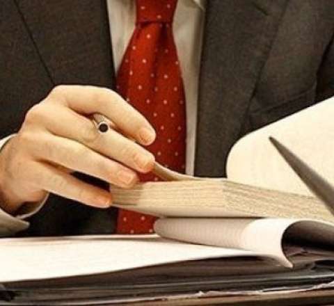 Bu şəxslərin maaşlarının baza hissəsi artırıldı 