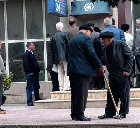 Bakı, Sumqayıt şəhərləri və Abşeron rayonu üzrə pensiyalar ödənildi 