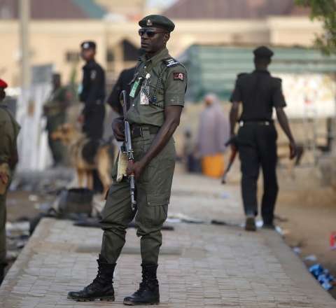 Bu ölkədə 300-dən çox şagird və müəllim oğurlandı 