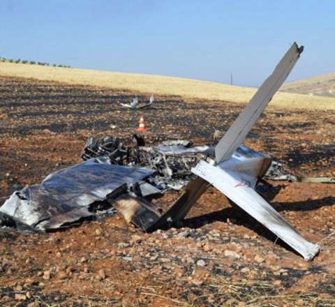 Türkiyədə təyyarə qəzası - Pilot həlak oldu - FOTO