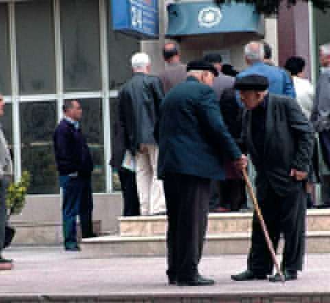 Pensiyalar ödənildi 