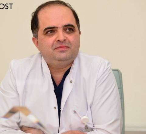 "Ana ölümünü bir həkimin ayağına yazmaq..." - Məşhur cərrah ginekoloqun müdafiəsinə qalxdı 