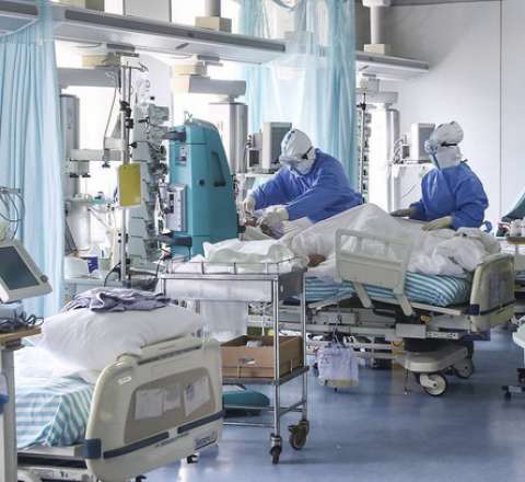 Çində yeni koronavirus yayıldı 
