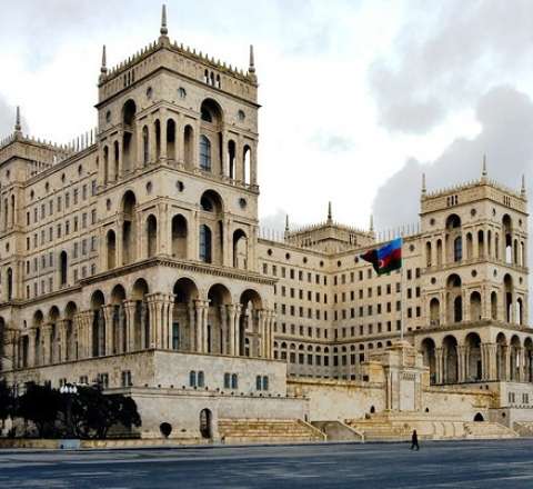 Azərbaycanda 4 nazirlik ləğv edilə bilər 