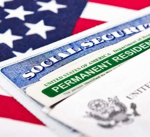 "Green card" qaydalarında dəyişiklik edildi 