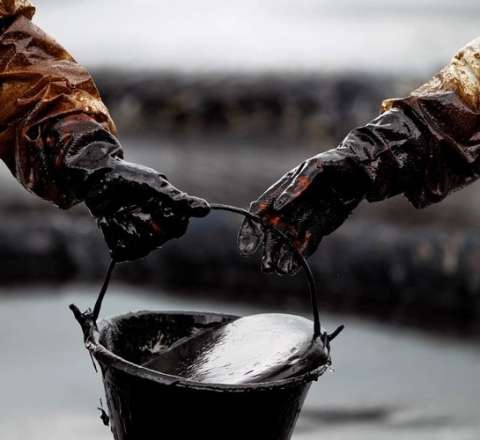 Azərbaycan neftinin qiyməti 132 dolları ötdü 