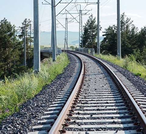 Ermənistanla sərhəddə tikinti başladı 