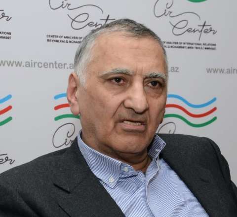 Dilqəm Əsgərovun məhkəməsində qalmaqal:  “Mən bunu güllələyəcəyəm”