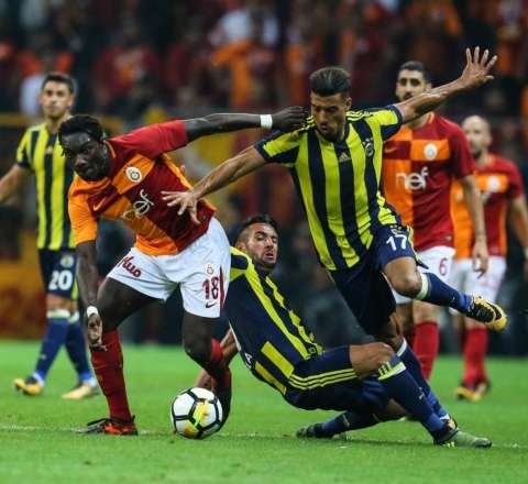 "Fənərbaxça"nın 2 ulduz fultbolçusu klubdan ayrıldı 