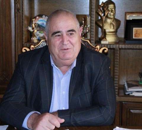 Şərurlu İsfəndiyar 1 milyonluq məhkəməni uduzdu 