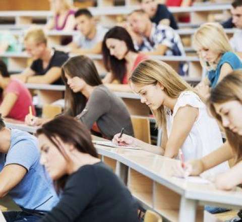 Universitetlərə imtahansız qəbul olunanların sayı açıqlandı 