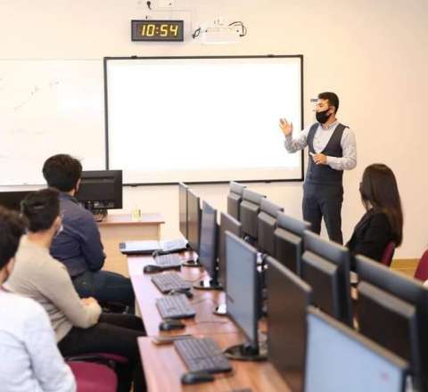 Bu universitetdə politologiya ixtisas ləğv edildi 