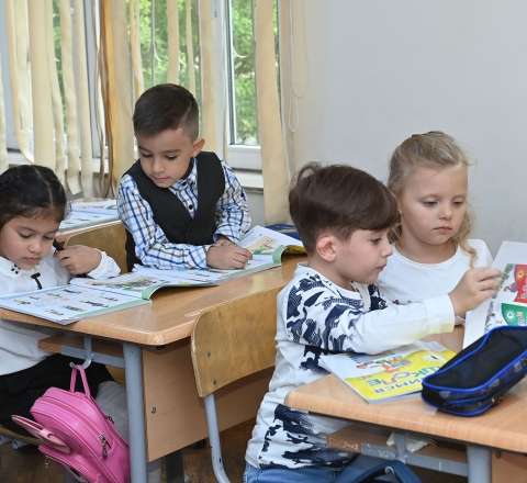 Məktəblərdə neçə gün dərs OLMAYACAQ? 